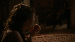 extant_GameOfThrones_2x04-GardenOfBones_1036