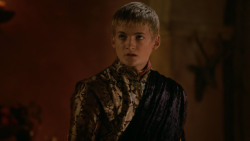 extant_GameOfThrones_2x04-GardenOfBones_1085