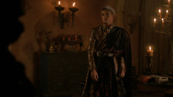 extant_GameOfThrones_2x04-GardenOfBones_1101