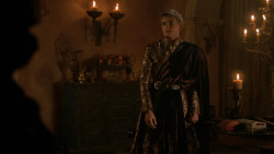 extant_GameOfThrones_2x04-GardenOfBones_1102