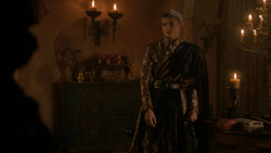 extant_GameOfThrones_2x04-GardenOfBones_1105