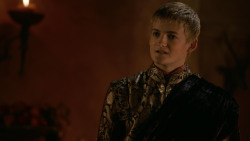 extant_GameOfThrones_2x04-GardenOfBones_1117