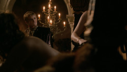 extant_GameOfThrones_2x04-GardenOfBones_1198
