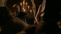 extant_GameOfThrones_2x04-GardenOfBones_1199