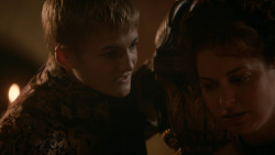 extant_GameOfThrones_2x04-GardenOfBones_1232
