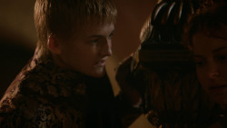 extant_GameOfThrones_2x04-GardenOfBones_1234