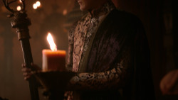 extant_GameOfThrones_2x04-GardenOfBones_1272