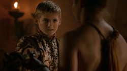 extant_GameOfThrones_2x04-GardenOfBones_1297
