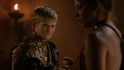 extant_GameOfThrones_2x04-GardenOfBones_1301
