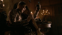 extant_GameOfThrones_2x04-GardenOfBones_1327
