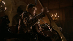 extant_GameOfThrones_2x04-GardenOfBones_1332