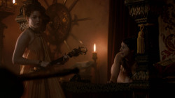 extant_GameOfThrones_2x04-GardenOfBones_1336