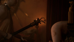 extant_GameOfThrones_2x04-GardenOfBones_1376
