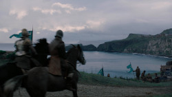 extant_GameOfThrones_2x04-GardenOfBones_1392