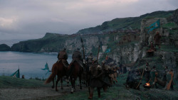extant_GameOfThrones_2x04-GardenOfBones_1401