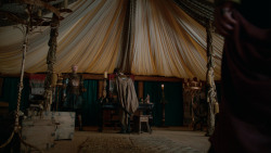 extant_GameOfThrones_2x04-GardenOfBones_1438