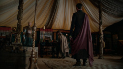 extant_GameOfThrones_2x04-GardenOfBones_1453