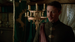 extant_GameOfThrones_2x04-GardenOfBones_1471