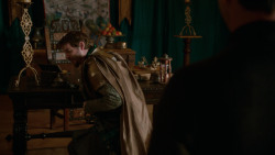 extant_GameOfThrones_2x04-GardenOfBones_1478