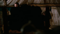 extant_GameOfThrones_2x04-GardenOfBones_1514