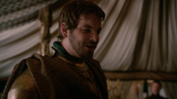 extant_GameOfThrones_2x04-GardenOfBones_1538