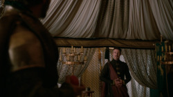 extant_GameOfThrones_2x04-GardenOfBones_1541