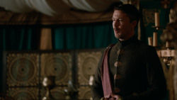 extant_GameOfThrones_2x04-GardenOfBones_1564