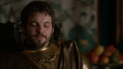 extant_GameOfThrones_2x04-GardenOfBones_1568