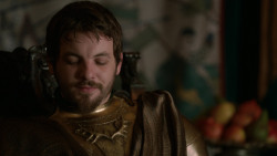 extant_GameOfThrones_2x04-GardenOfBones_1569