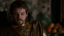 extant_GameOfThrones_2x04-GardenOfBones_1583