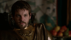 extant_GameOfThrones_2x04-GardenOfBones_1602