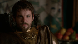 extant_GameOfThrones_2x04-GardenOfBones_1608
