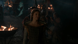 extant_GameOfThrones_2x04-GardenOfBones_1642