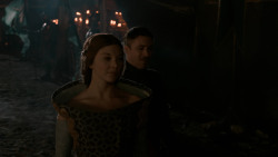 extant_GameOfThrones_2x04-GardenOfBones_1645