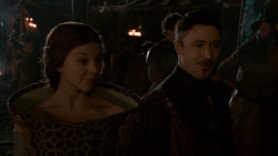 extant_GameOfThrones_2x04-GardenOfBones_1669
