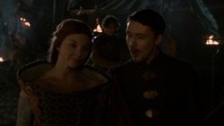 extant_GameOfThrones_2x04-GardenOfBones_1673