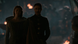 extant_GameOfThrones_2x04-GardenOfBones_1686