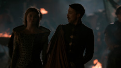 extant_GameOfThrones_2x04-GardenOfBones_1691