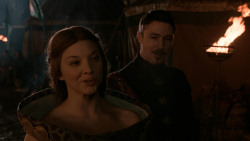 extant_GameOfThrones_2x04-GardenOfBones_1741