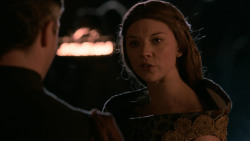 extant_GameOfThrones_2x04-GardenOfBones_1767