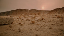 extant_GameOfThrones_2x04-GardenOfBones_1822