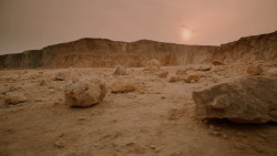 extant_GameOfThrones_2x04-GardenOfBones_1831