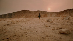 extant_GameOfThrones_2x04-GardenOfBones_1844