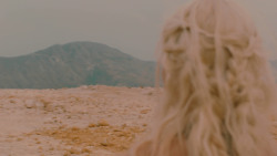 extant_GameOfThrones_2x04-GardenOfBones_1862