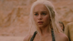 extant_GameOfThrones_2x04-GardenOfBones_1866