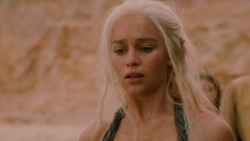 extant_GameOfThrones_2x04-GardenOfBones_1867