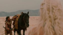 extant_GameOfThrones_2x04-GardenOfBones_1872