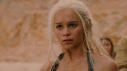 extant_GameOfThrones_2x04-GardenOfBones_1888