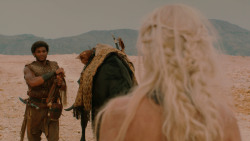 extant_GameOfThrones_2x04-GardenOfBones_1899