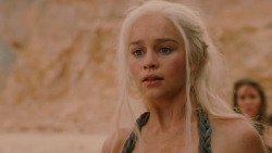 extant_GameOfThrones_2x04-GardenOfBones_1907